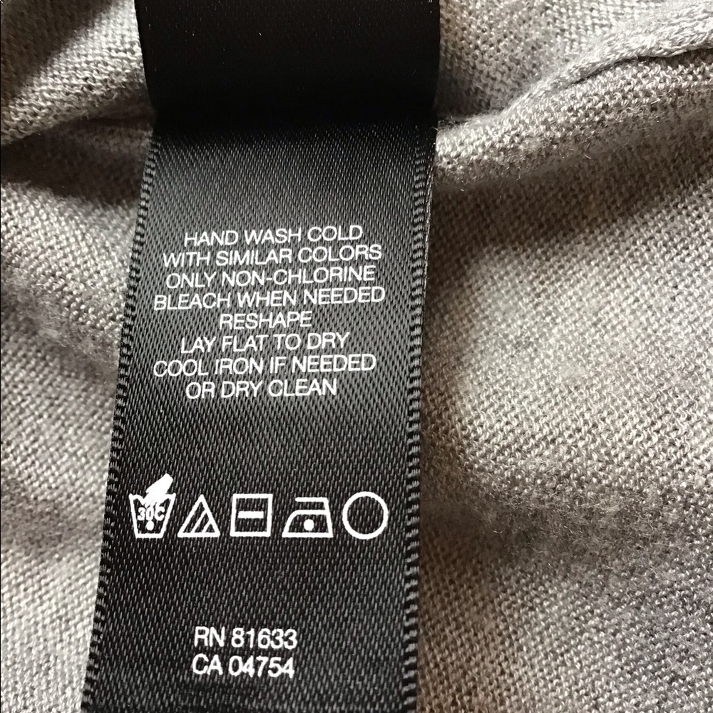 Kenneth Cole Top - Picture 4 of 5